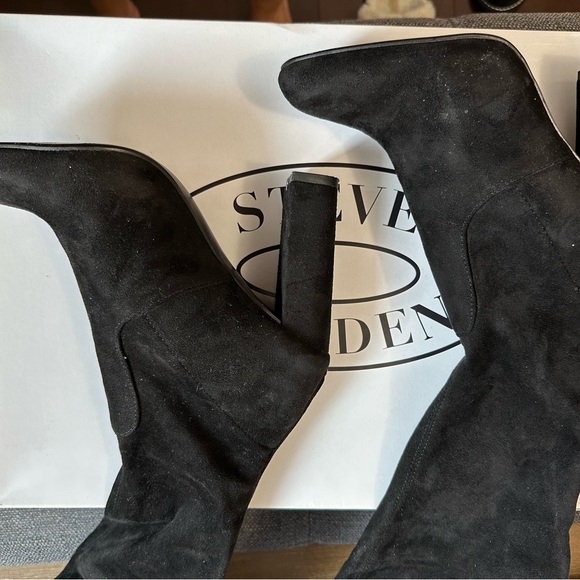 Steve Madden thigh high suede over the knee black boots (US 7) - Picture 4 of 6